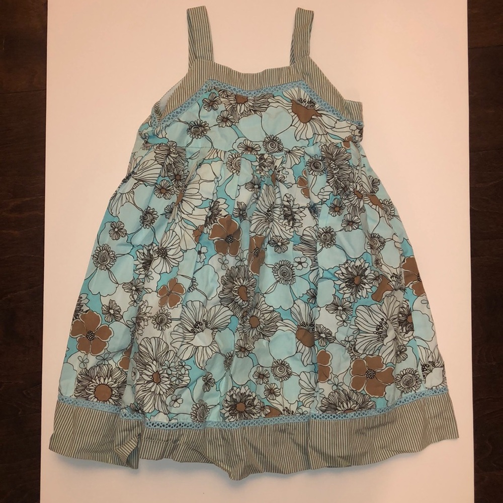 Super cute girls dress